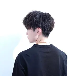 カラー メンズ スパイラル波巻き パーマ井本汰壱のヘアスタイル