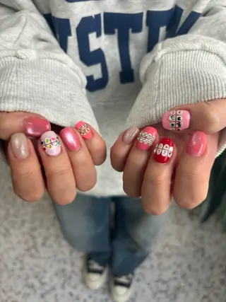 ネイル 小松 千冬snazzyのネイルデザイン