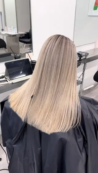 ロング カラー ブリーチ×エクステ 超特化美容師のヘアスタイル