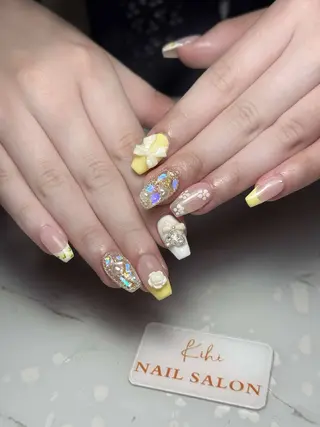 ネイル 💕鈴木ユリ パラジェル/オフ無料のネイルデザイン