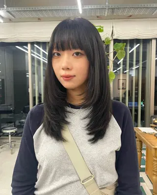 セミロング RIN🎀レイヤー/ ボブ/オリーブカラーのヘアスタイル