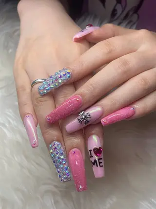 ネイル nes.nail★ AYANOのネイルデザイン