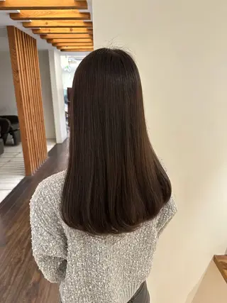 ロング カラー 安丸 結夏のヘアスタイル