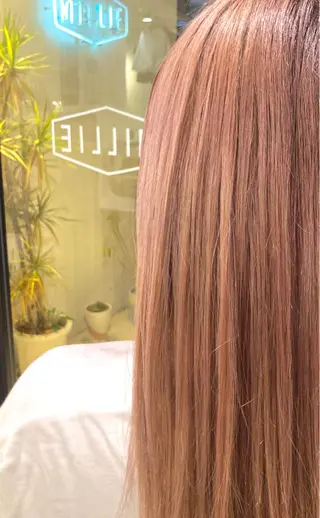 カラー KOBAYASHI TEPPEIのヘアスタイル
