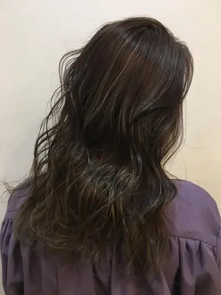 ロング カラー 狩野 羅夢のヘアスタイル