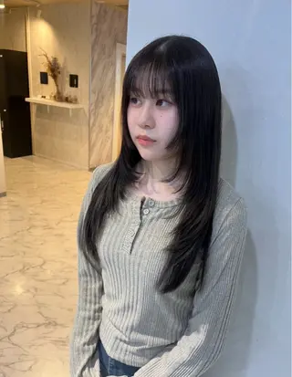 ロング カラー 石川 花奈のヘアスタイル