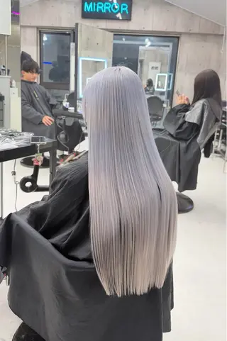 セミロング カラー パーマ ヘアアレンジ メンズ キッズ レイヤーの魔術師 𓍼takumi𓍼のヘアスタイル