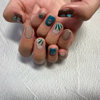 ネイル 野々山 亜美のネイルデザイン