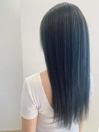 ロング 開發 紗貴のヘアスタイル