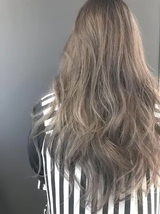 ロング カラー BOX mico.のヘアスタイル