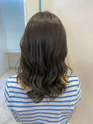 ミディアム カラー 顔まわりカット🌟 くびれヘア/寺門遥輝のヘアスタイル