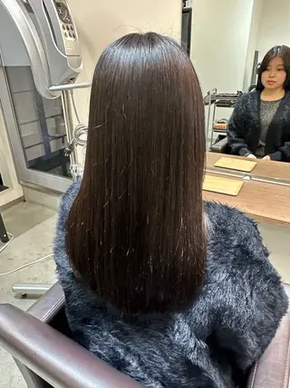 セミロング 縮毛矯正+モテカラー 🎀✨MIHOのヘアスタイル