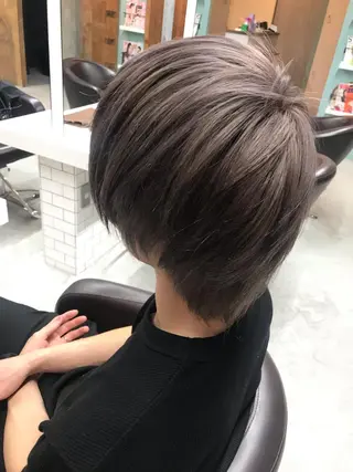ショート カラー Rayt hair レイトヘアーのヘアスタイル