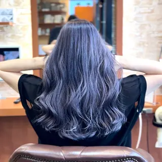 ロング カラー 小川 修平のヘアスタイル