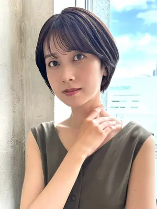 ショート カラー 💍新宿ショート 💍岩田莉奈のヘアスタイル