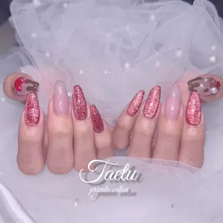 ネイル 𝐓𝐀𝐄𝐓𝐔 💜Ayumiのネイルデザイン