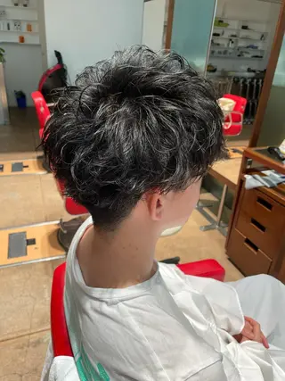 ショート パーマ メンズ レオン澄川所属・レオン澄川 齊藤のヘアスタイル