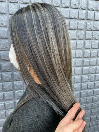 セミロング カラー La vielle 西峠のヘアスタイル