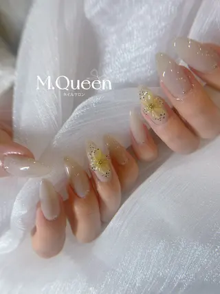 ネイル MQueen ネイルサロンマルのネイルデザイン
