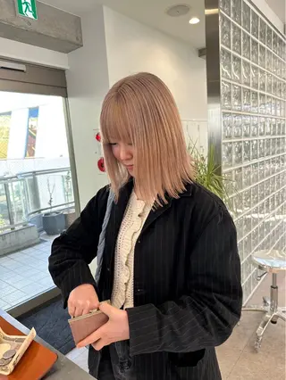 ミディアム カラー 盛れるカット🤍 🎀モモ🎀のヘアスタイル