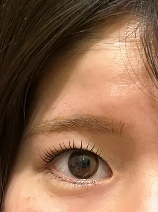 マツエク・マツパ Cure所属・三澤 朱里の眉毛・アイブロウイメージ