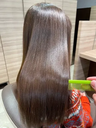 ロング 店長／髪質改善 田中優太のヘアスタイル