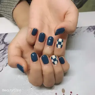 ネイル ガレンドウ 白澤 愛子のネイルデザイン