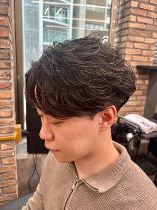 メンズ 🪽直毛男子の救世主 🪽フェザーパーマのヘアスタイル