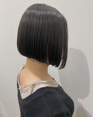 ショート 石田 優菜のヘアスタイル
