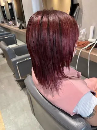 ショート カラー SCENEbyRAD helmのヘアスタイル