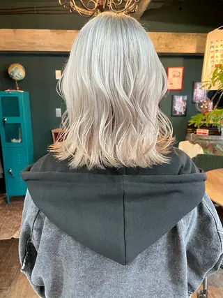 ミディアム vivre libre所属・vivre libreのヘアスタイル