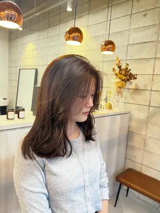 カラー 椎葉 みはるのヘアスタイル