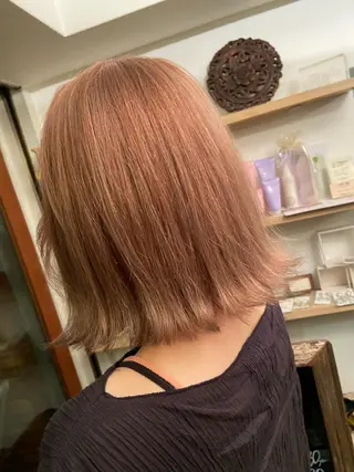 カラー 西田 莉緒のヘアスタイル
