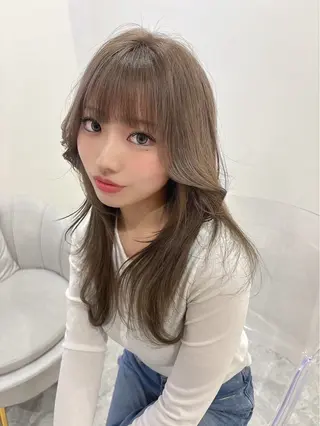 ミディアム カラー 🌟透明感カラー× 小顔カット いっせいのヘアスタイル