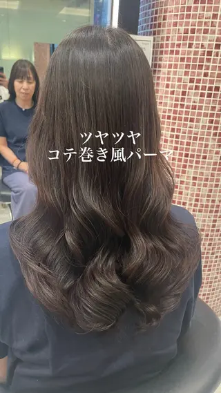 ロング パーマ コテ巻きパーマ 藤野佑成のヘアスタイル