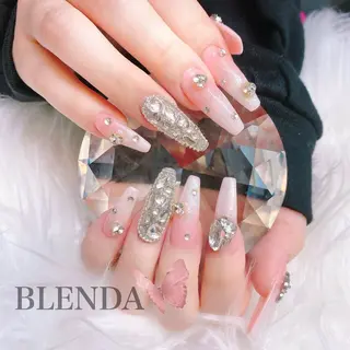 ネイル BLENDA 【ブレンダ】のネイルデザイン