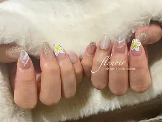 ネイル フルリール 【プライベートサロンのネイルデザイン