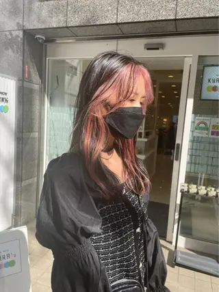 ロング カラー ヘアアレンジ MIFA レイヤー／パーマのヘアスタイル