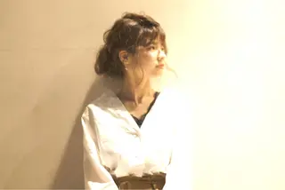 ミディアム カラー ヘアアレンジ 岡元 朗弘のヘアスタイル