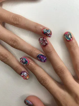 ネイル mana 暖色カラーカットのヘアスタイル
