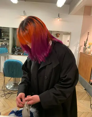 ミディアム カラー スパイラルパーマ 🌐hina⭐️のヘアスタイル