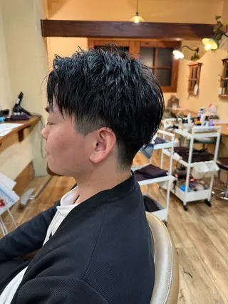 ショート メンズ 鈴木 未歩のヘアスタイル