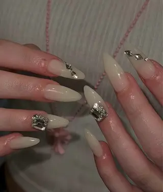 ネイル NiJi Nailsのネイルデザイン