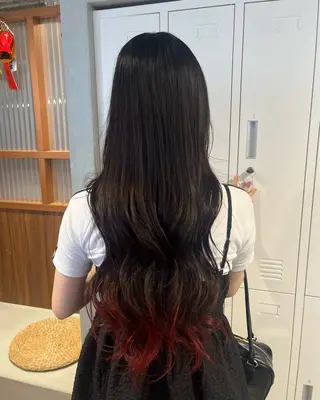 ロング カラー satone 🩵のヘアスタイル