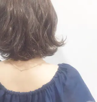 ミディアム パーマ 井上 美奈子のヘアスタイル