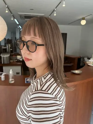 ミディアム ボブ/レイヤー/ ショートcovo代表のヘアスタイル