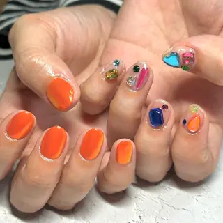 ネイル 【OKIKA】 らん🦖🌈🧡のマツエク・マツパデザイン