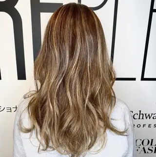 ロング カラー 小川 舜人のヘアスタイル