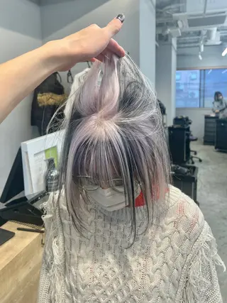 ショート カラー ブリーチ毛の縮毛矯正 ハイトーン/岡本智樹のヘアスタイル