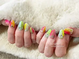 ネイル フルリール 【プライベートサロンのネイルデザイン